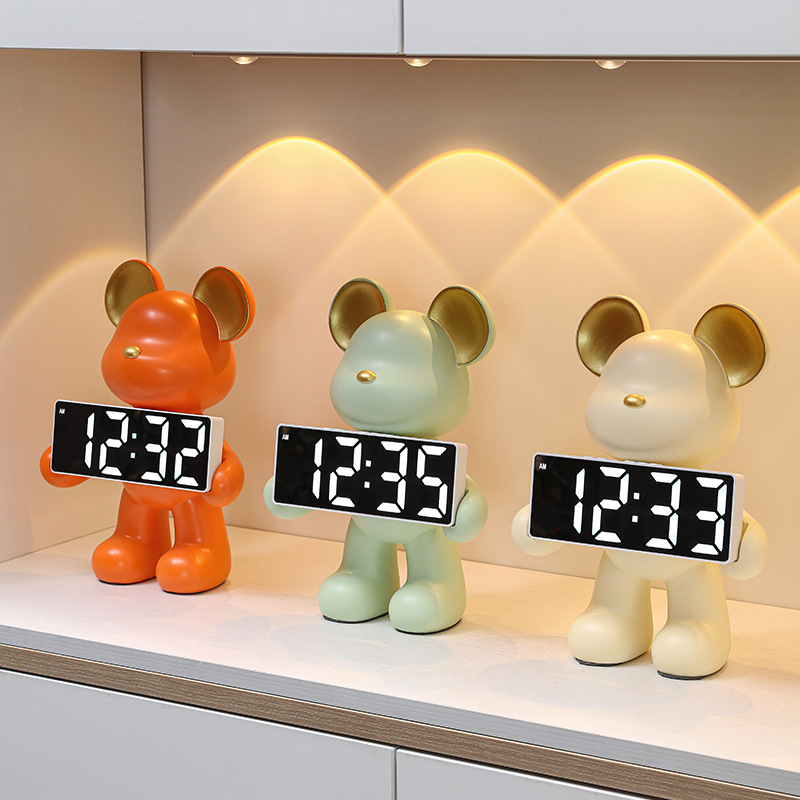 İskandinav Tarzı Reçine Ayı Sa - Led Desk Clock incelemesi ve fiyatı